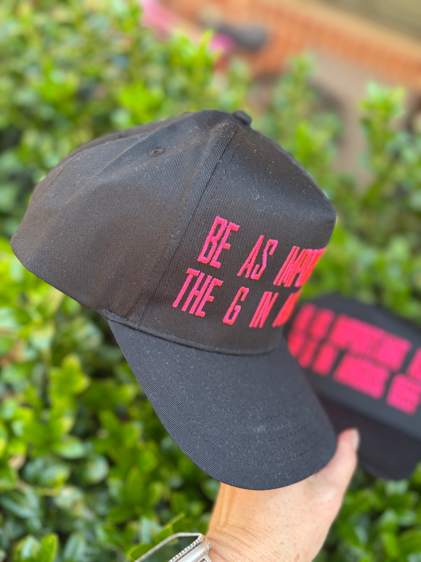 BE AS IMPORTANT AS THE G IN ANGUS Otto cap